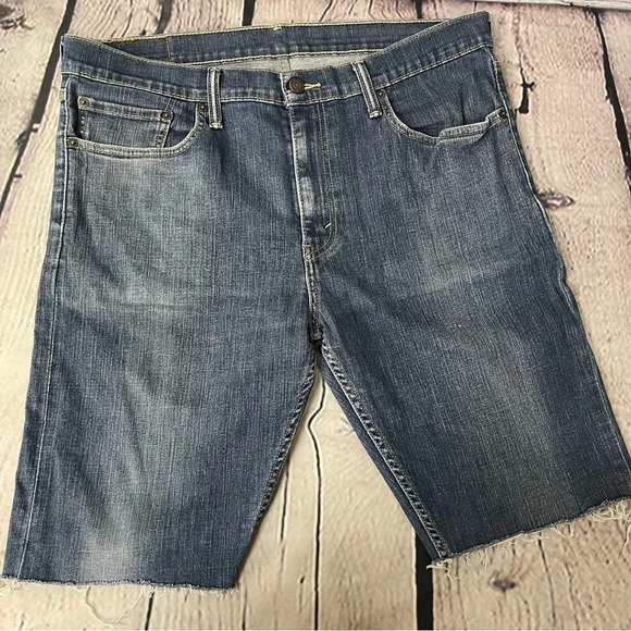 Levi’s cut off 508 shorts size 36 - Picture 2 of 3